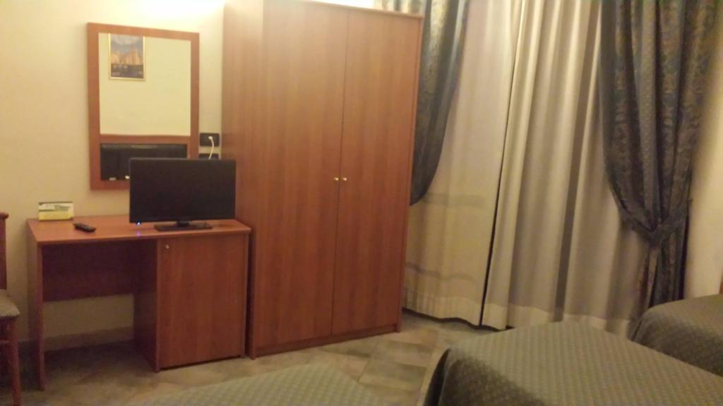 Adelphi Room & Breakfast Ferrara Dış mekan fotoğraf